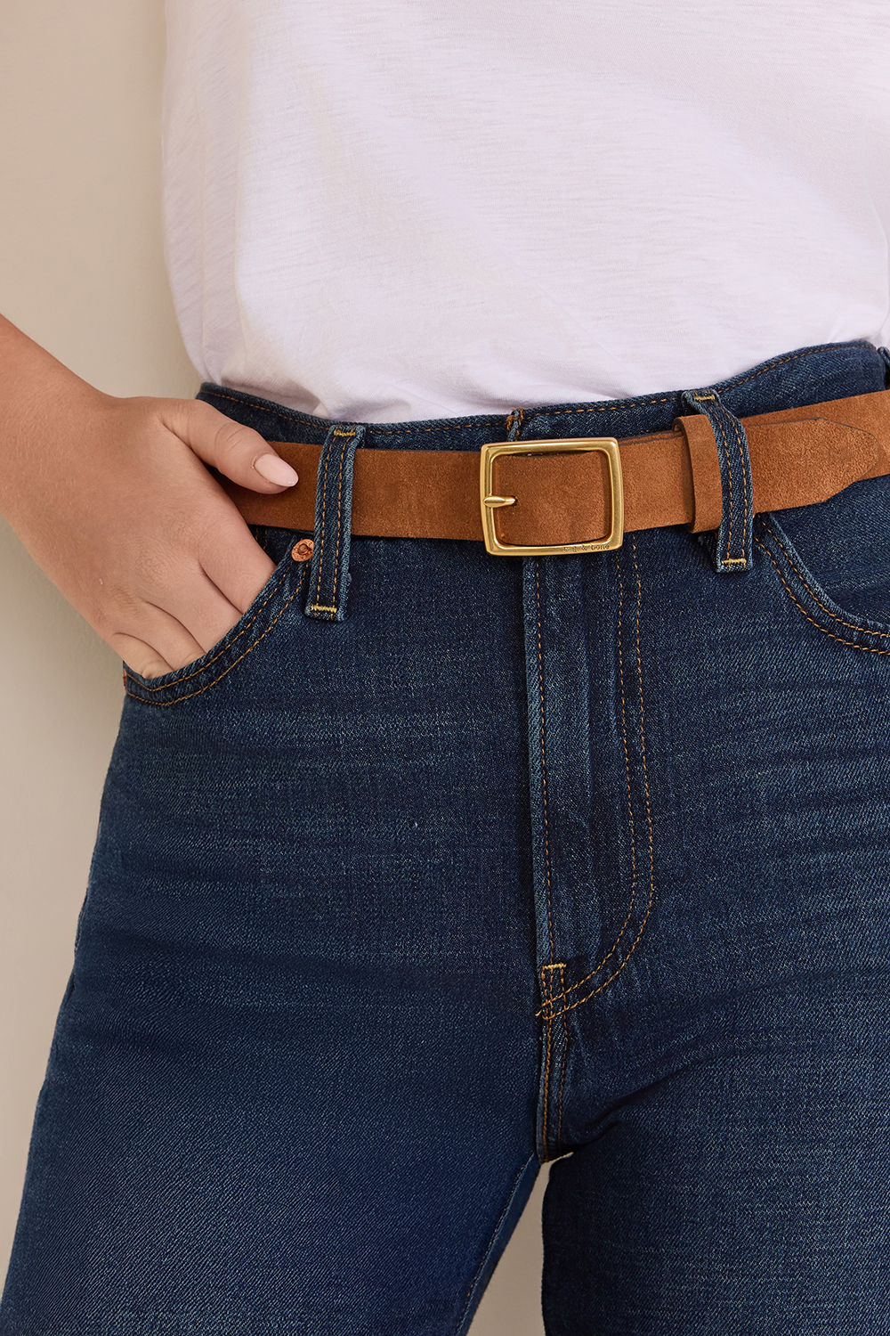 תמונת כל הלוק של חגורה